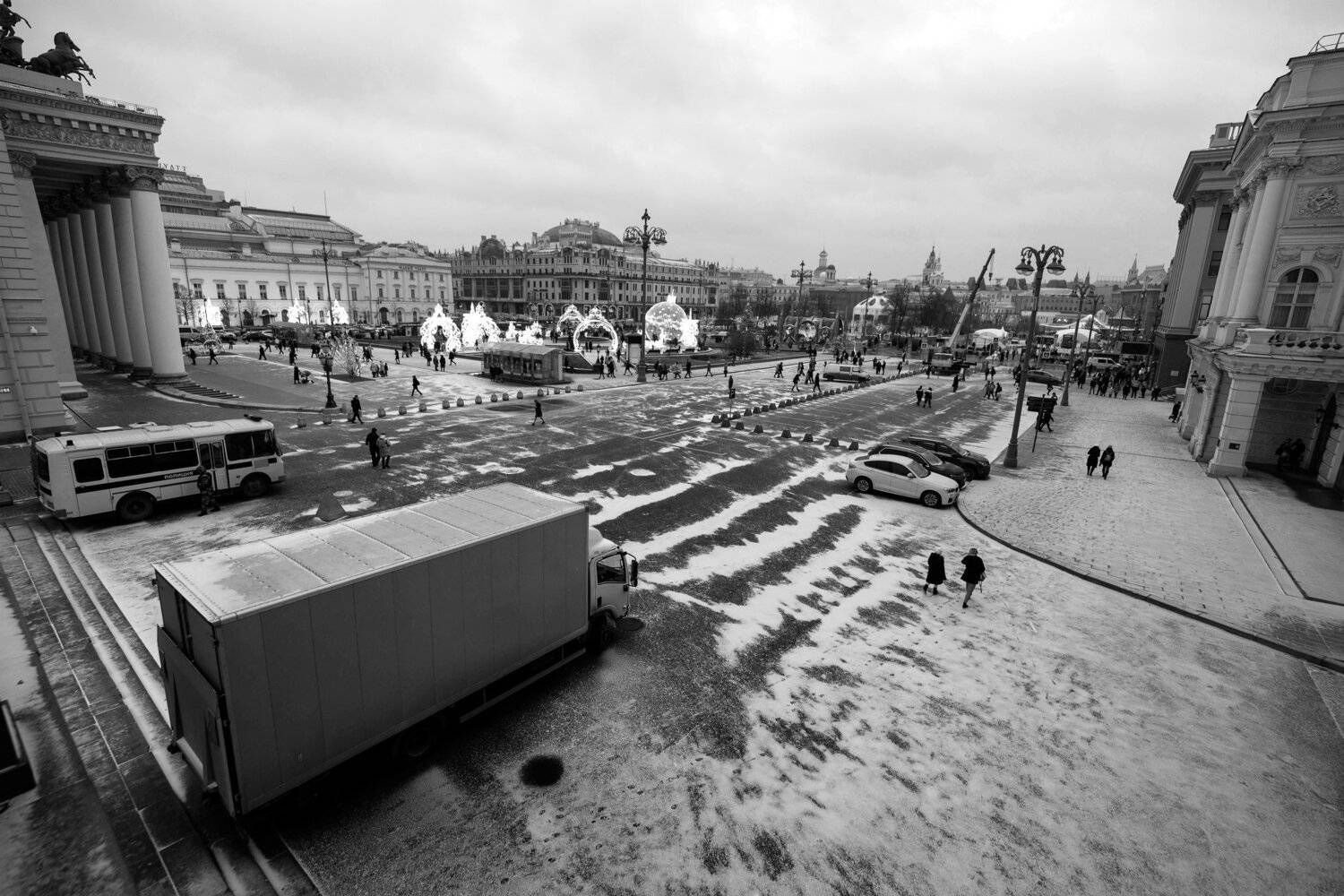 Театральная площадь, снег, перемёт, грузовик, автобус, Большой театр, Дмитрий Ткаченко