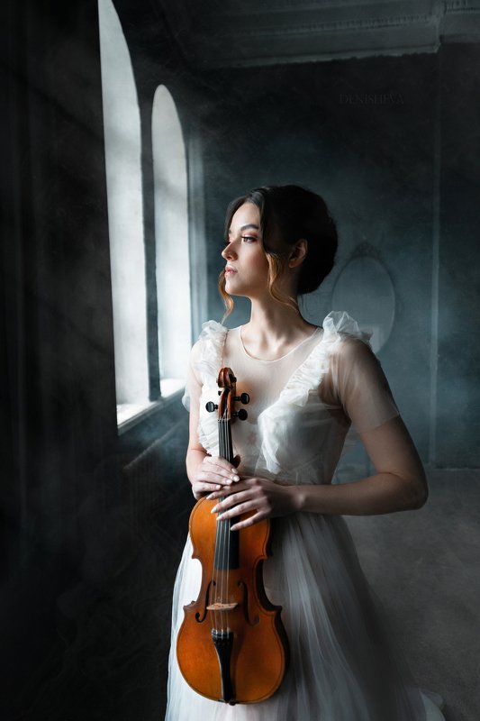 скрипка историческая фатин  дым студия  Александра фото превью