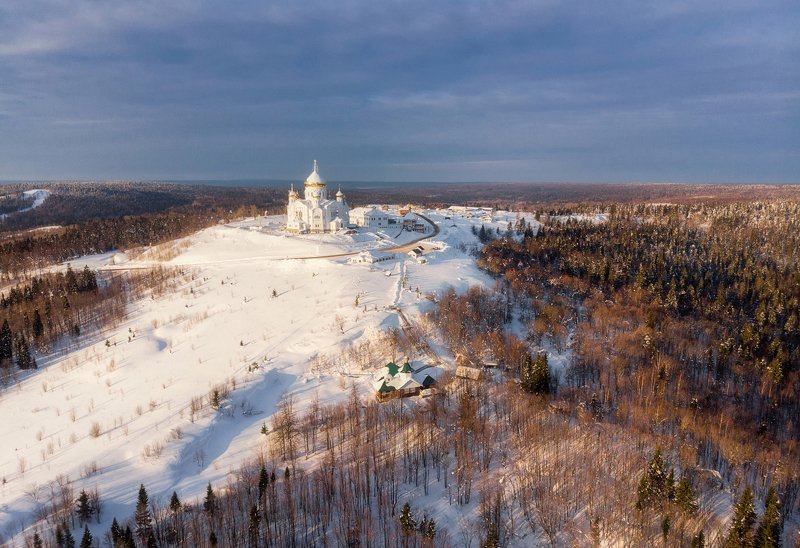 Храм на Белой Горе фото превью