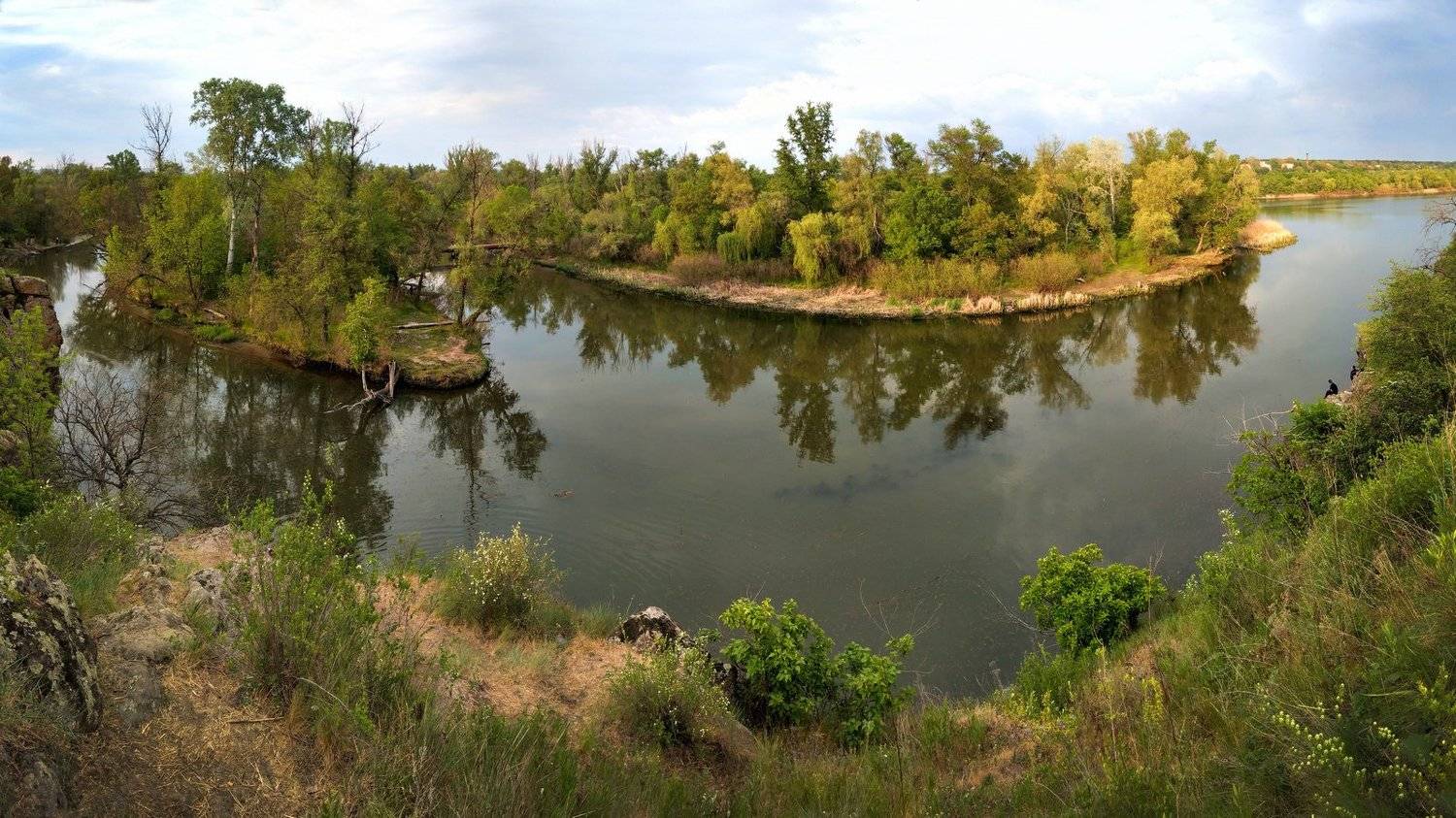 закат,весна,пейзаж,краски,зелень,небо,река,рекаднепр,landscape,сюжет,природа,nature,sky,отражение,вода,панорама,скалы,камни, Сергей Богачёв