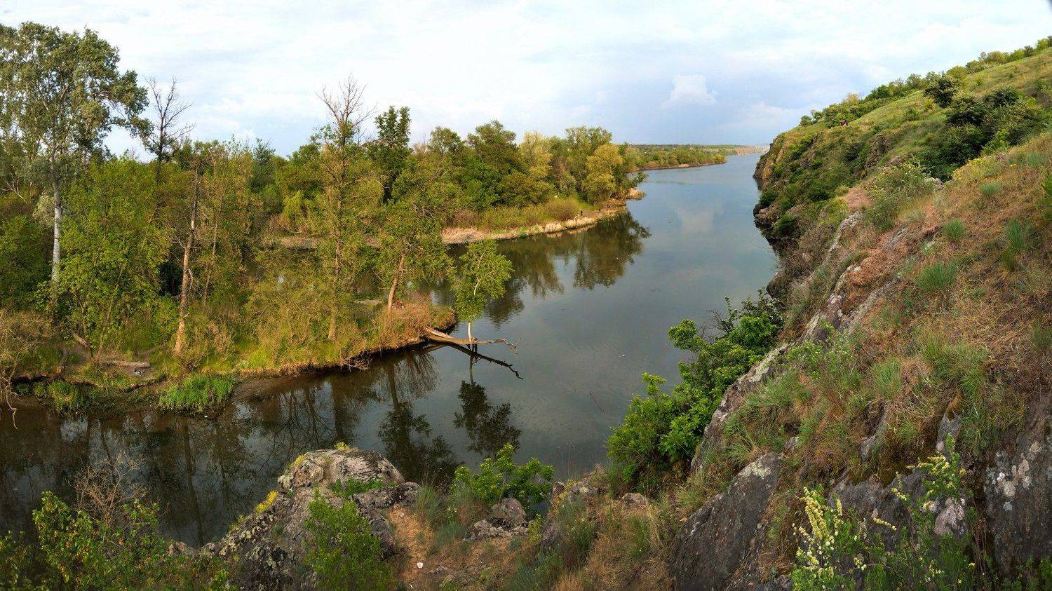 landscape,nature,sky,весна,вода,закат,зелень,камни,краски,небо,отражение,панорама,пейзаж,природа,река,скалы,сюжет,рекаднепр, Сергей Богачёв