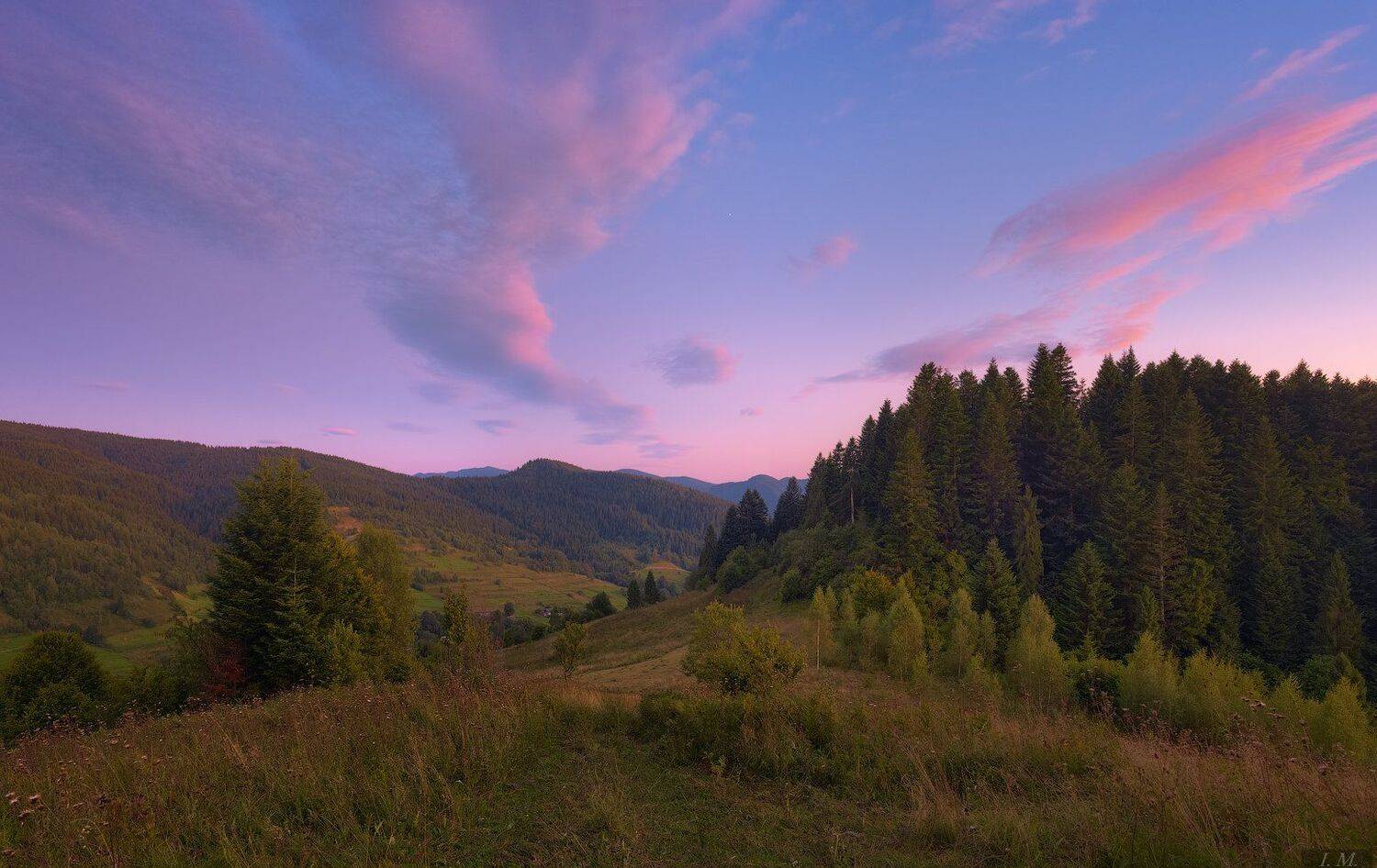 вечер, облака, небо, пейзаж, сумерки, лес, горы, карпаты, вид, лето, evening, sky, landscape, clouds, light, colors, mood, summer, travel, carpathians, view, mountains, dusk, twilight, panorama, Ivan Maljarenko 