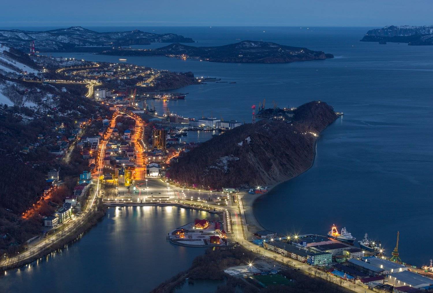 , Александр Максин