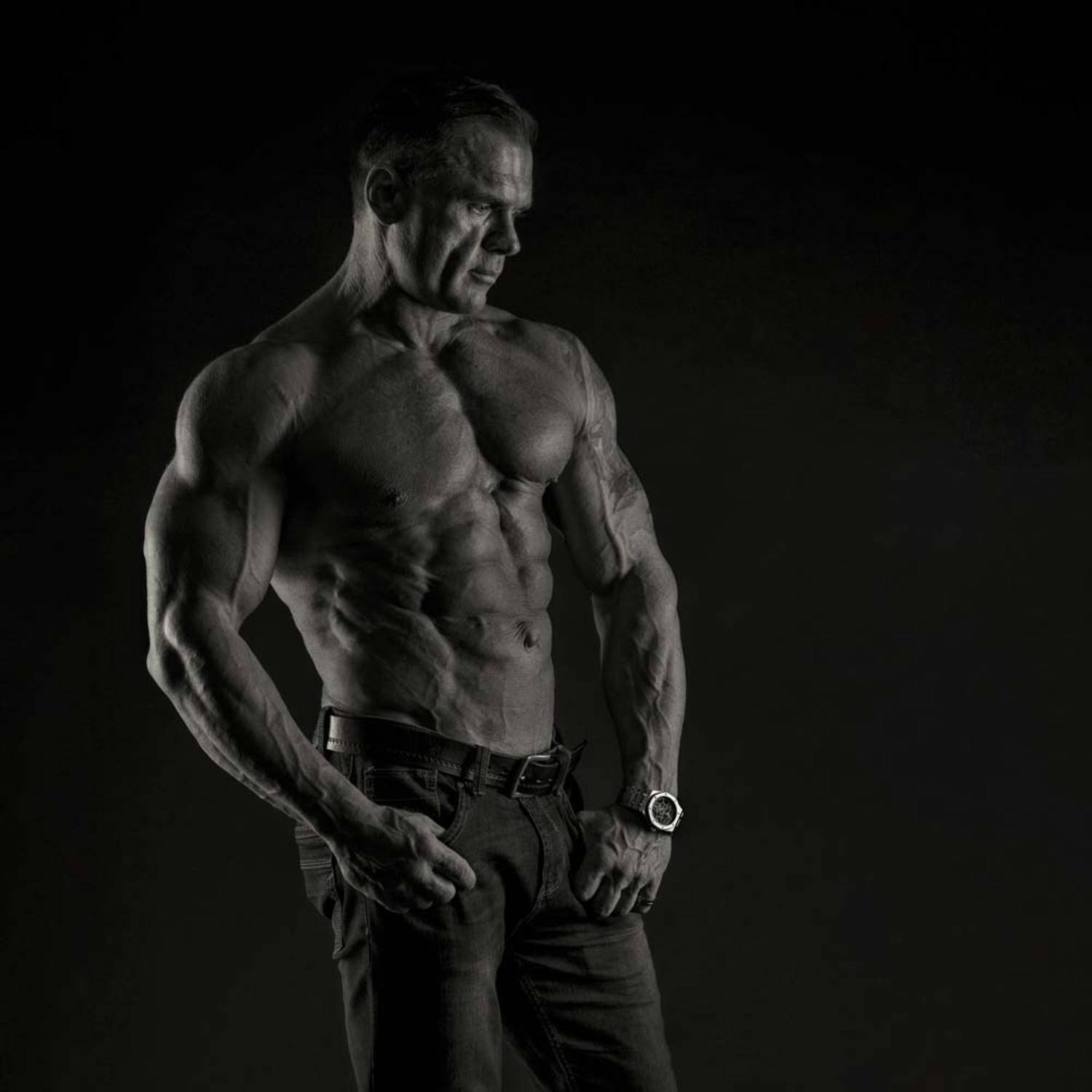 djfoto, nudevilnius, low key, bodybuilding, fitness, blackwhite, monochrome, Darius Juodka