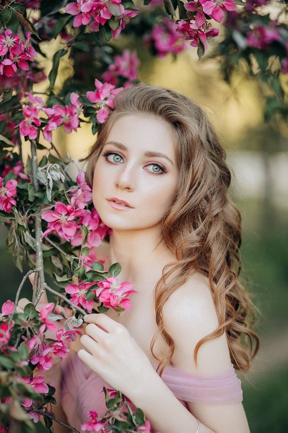 , Лана Никонова