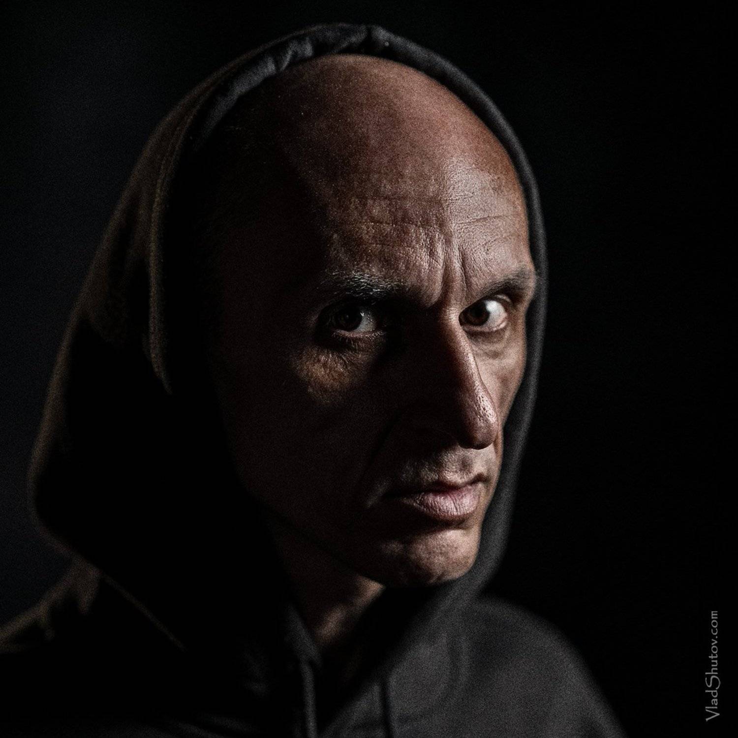 , Влад Шутов