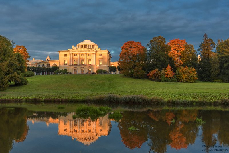 Вечерняя прогулка в осеннем Павловском парке... фото превью