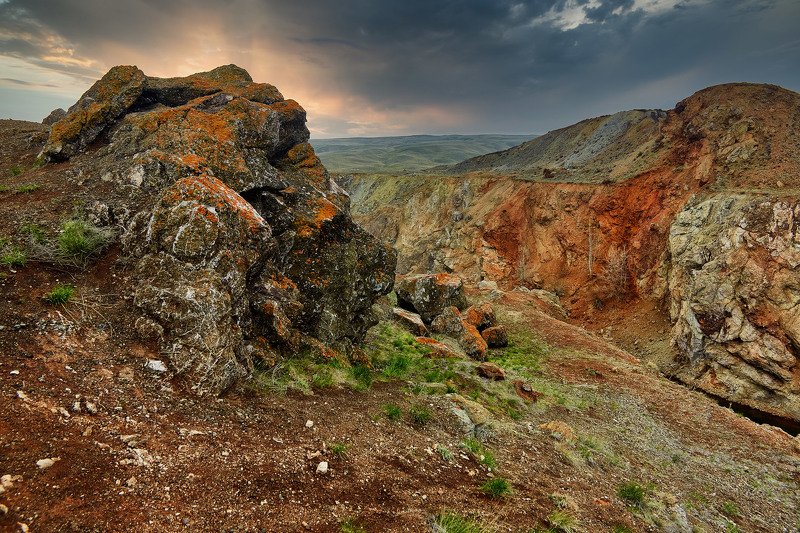 южный урал,оренбургская область, орск, новотроицк, Скала \