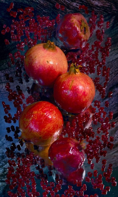 гранаты, натюрморт Гранаты фото превью