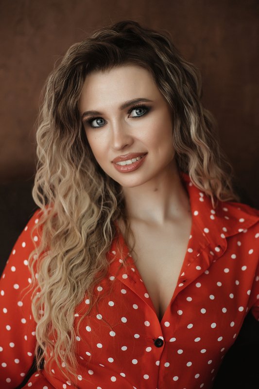 lady in red фото превью