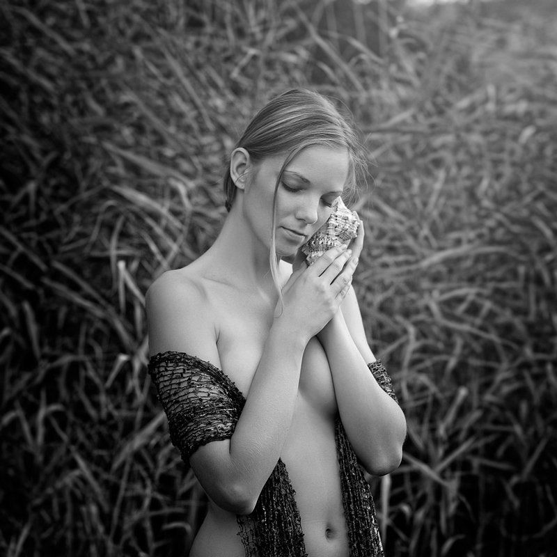 portrait,glamour,bw,emotion Silent sound фото превью