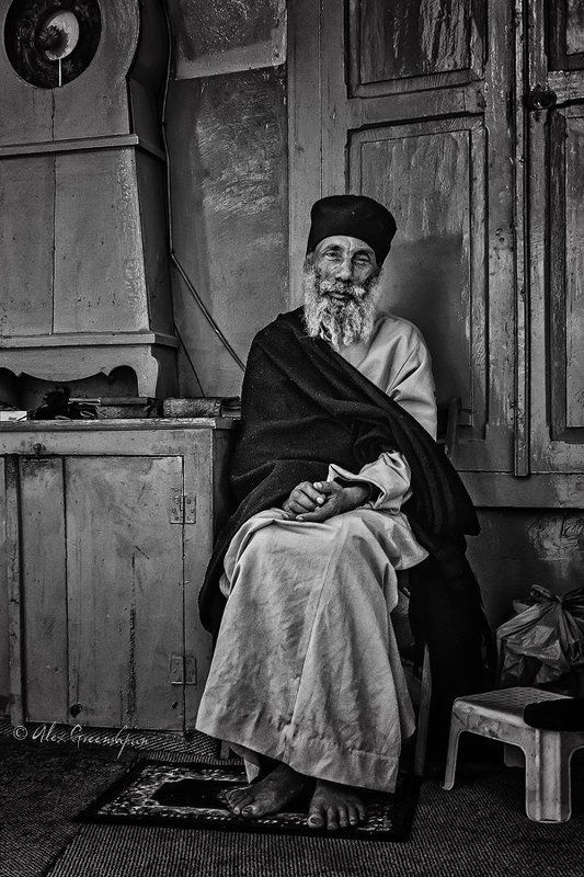 ethiopian, israel, priest, religion, portrait, monk, peaceful,man,life,портрет,эфиоп, эфиопская церковь, церковь, православная, религия, христианство, израиль, иерусалим Portrait of a Priest фото превью
