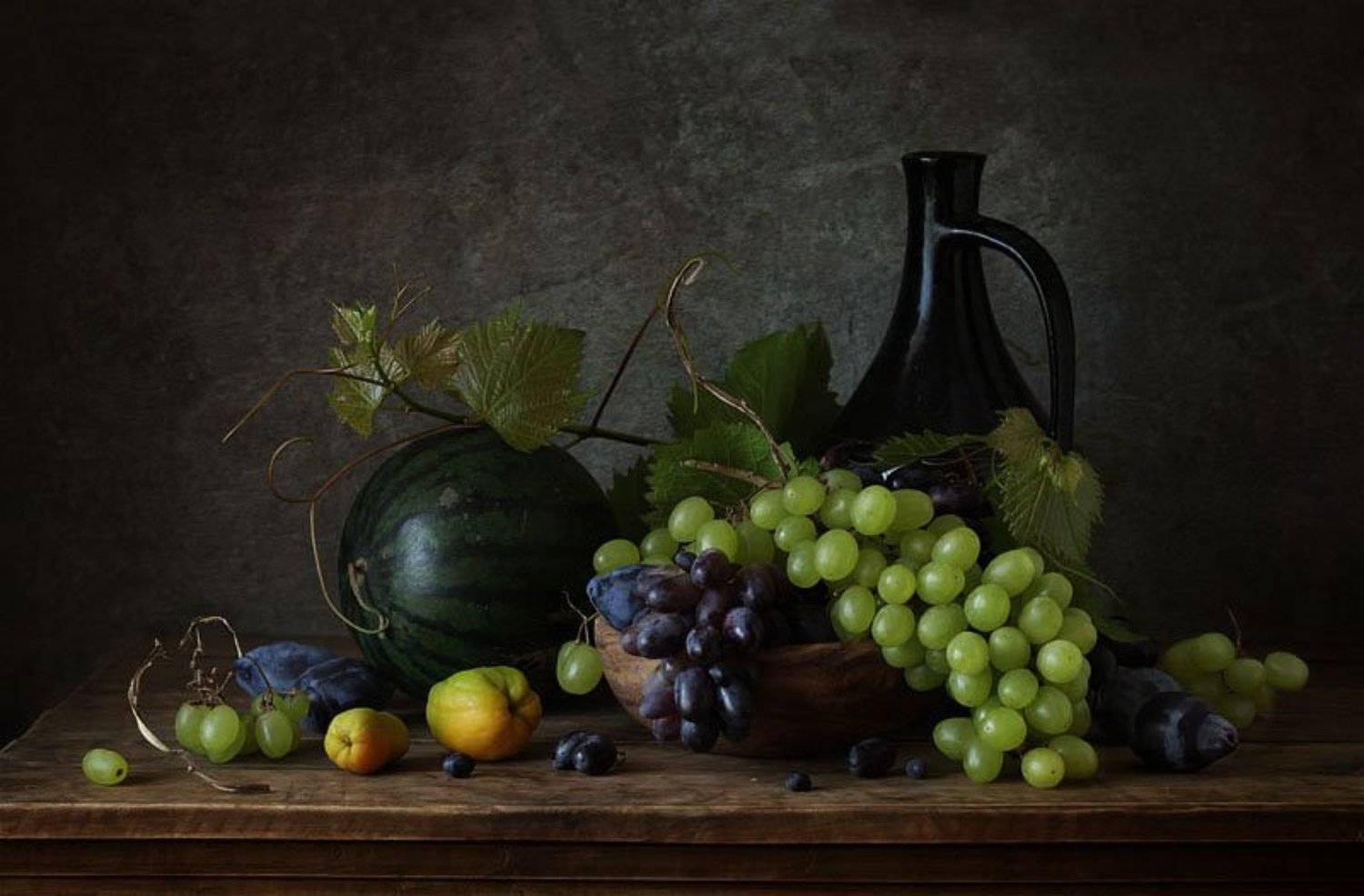 натюрморт, фрукты, виноград, арбуз, слива, айва, кувшин, тарелка, Галина Рябикова-Багузова