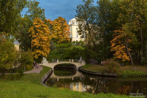 Вечерняя прогулка в осеннем Павловском парке...