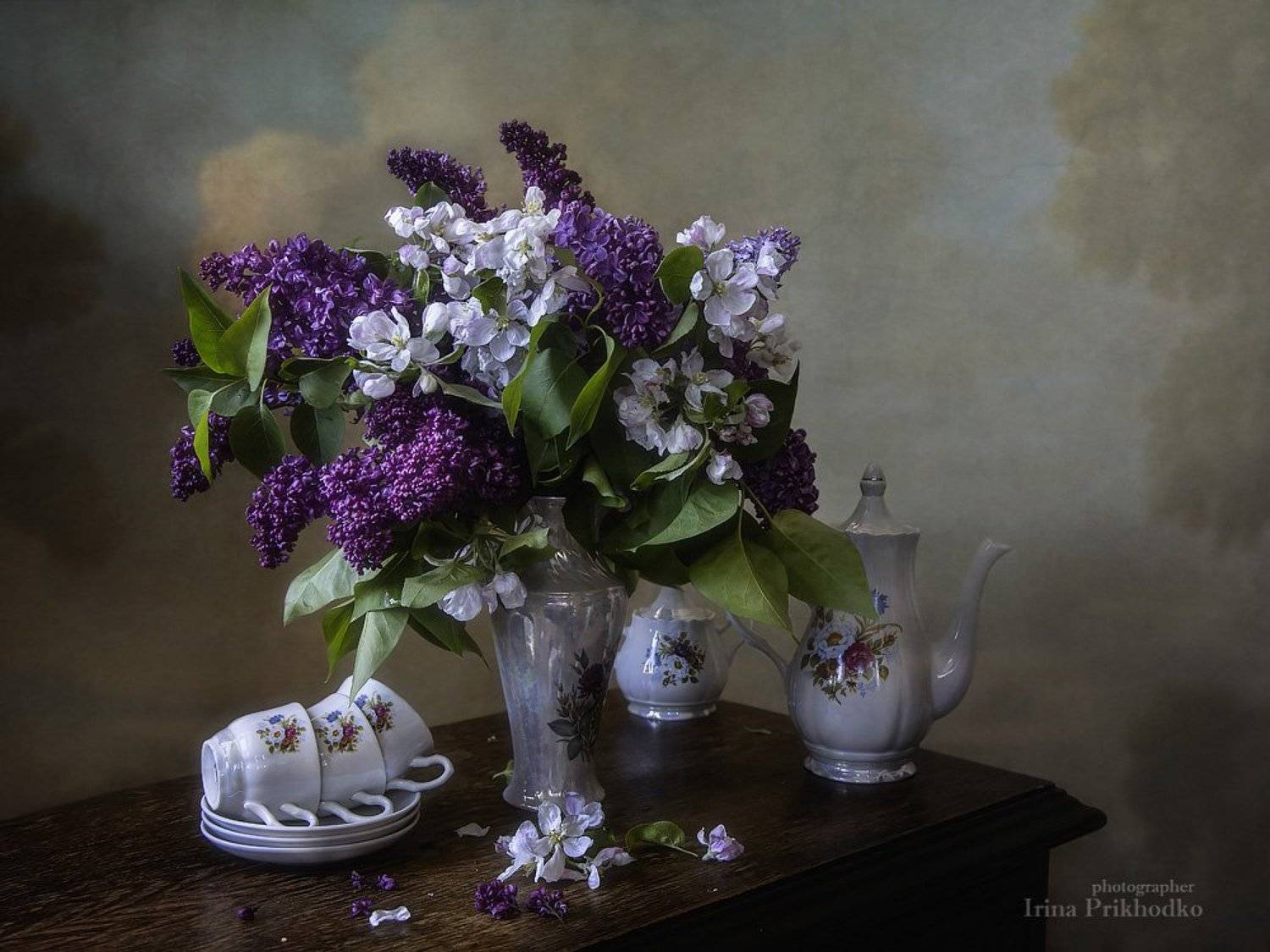 натюрморт, цветочный, ретро, винтажный. букет, сирень, яблоневый цвет, Ирина Приходько