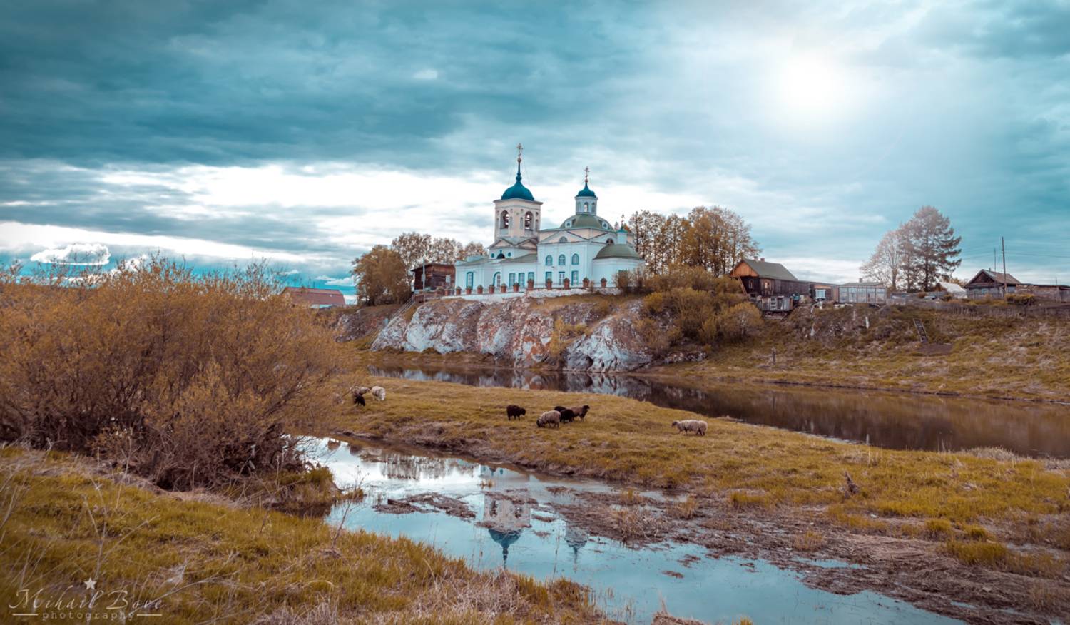 , Михаил Бове