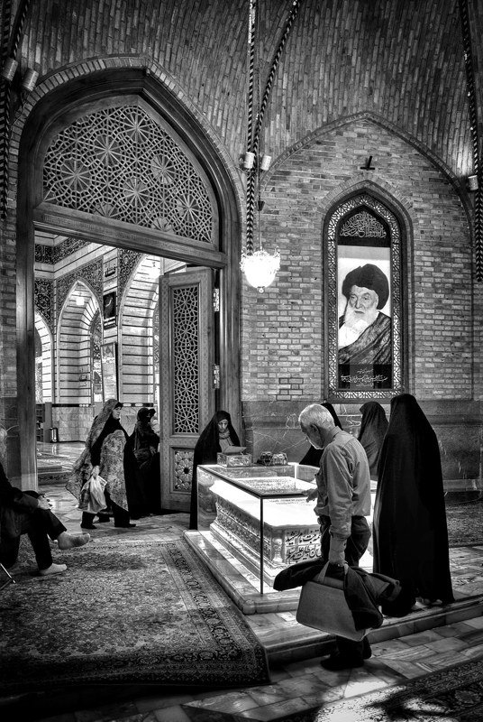 Blackandwhite, Street, People. Culture Shrine фото превью