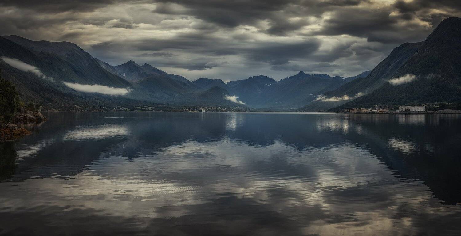 фьорд, горы, Александр Безмолитвенный