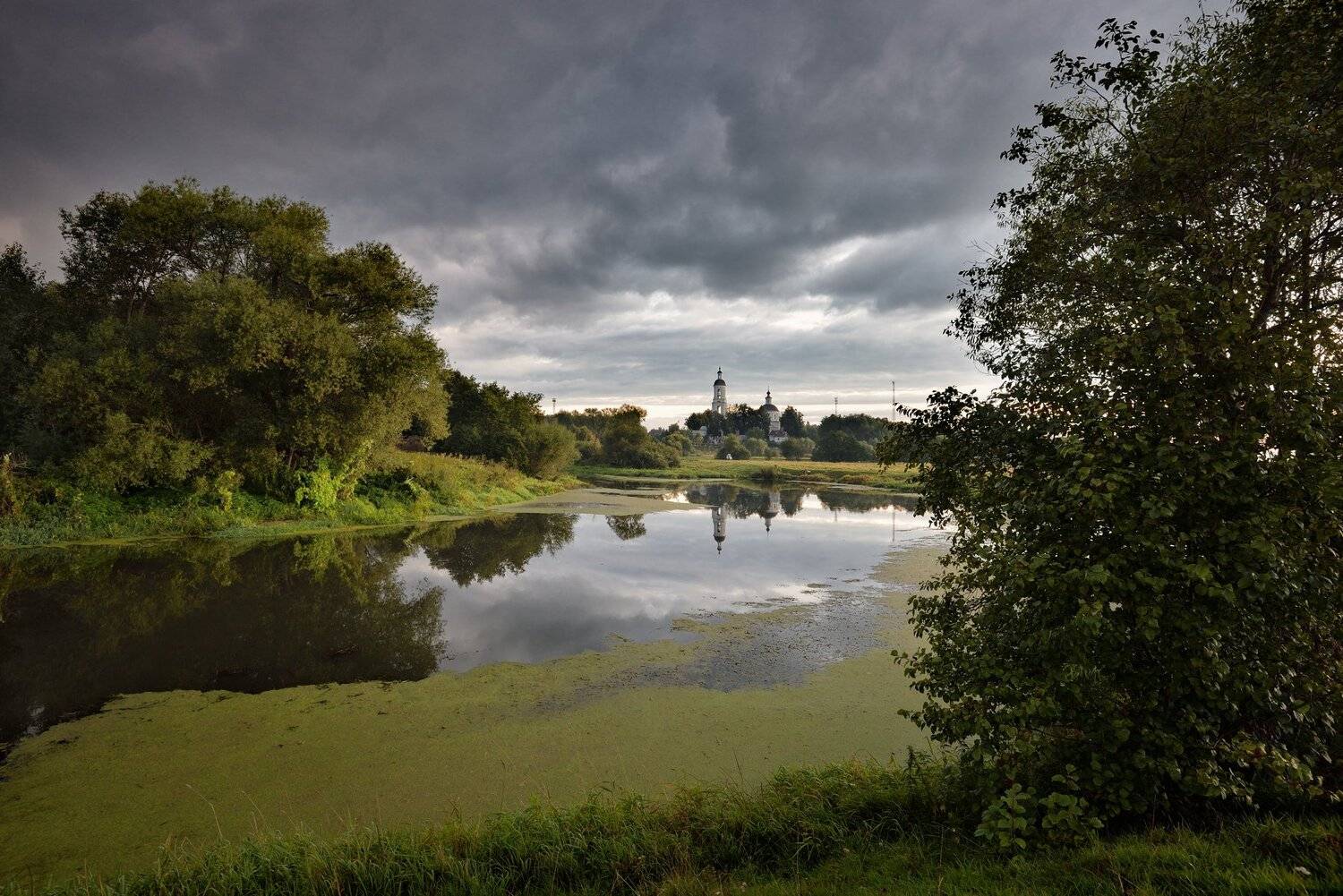 утро,река,небо,облака,тучи,отражение,храм, Виталий Полуэктов