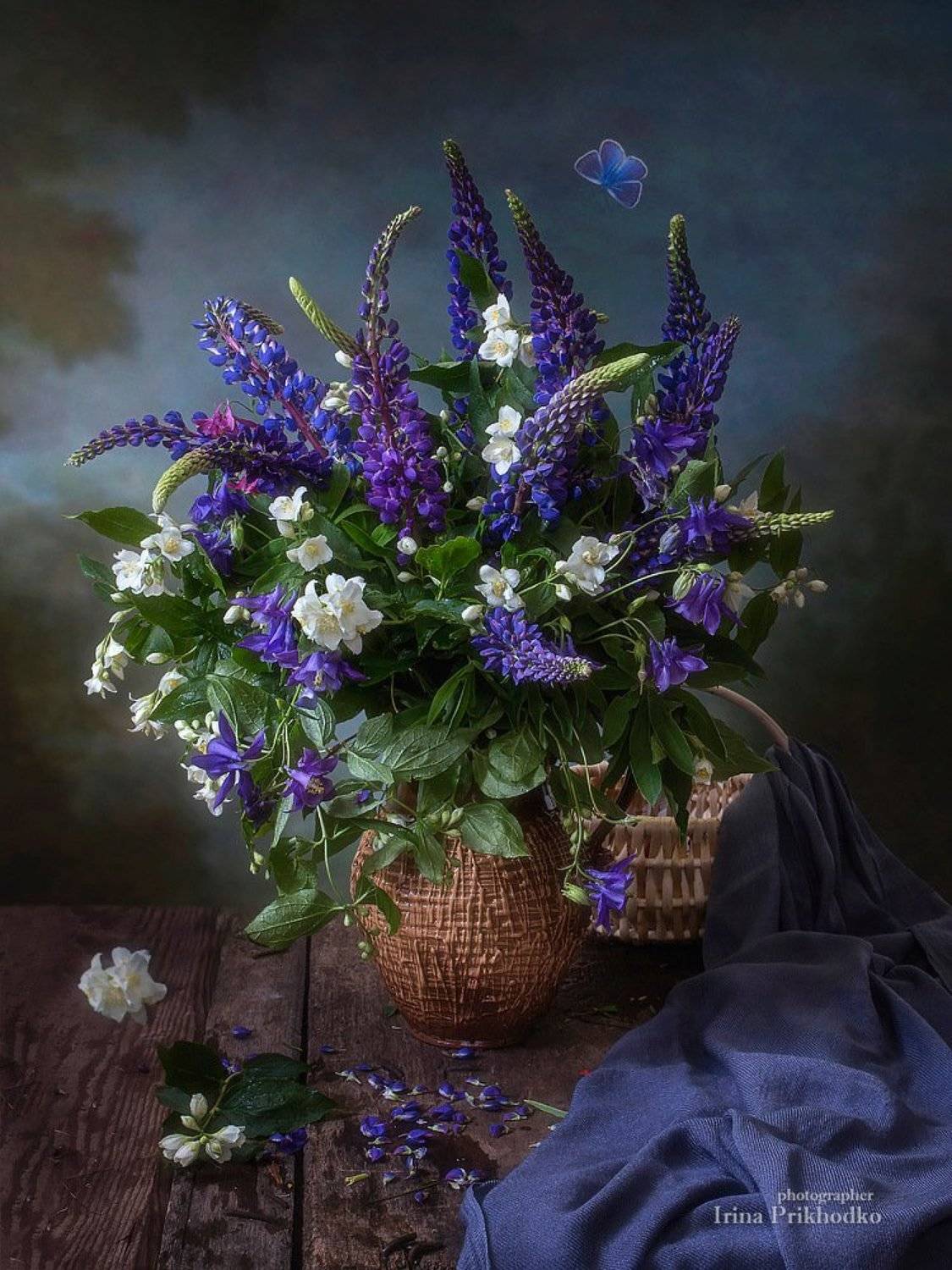 натюрморт, цветочный. винтажный,букет, чубушник, люпин, Ирина Приходько