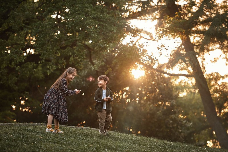 Прогулка на закате фото превью