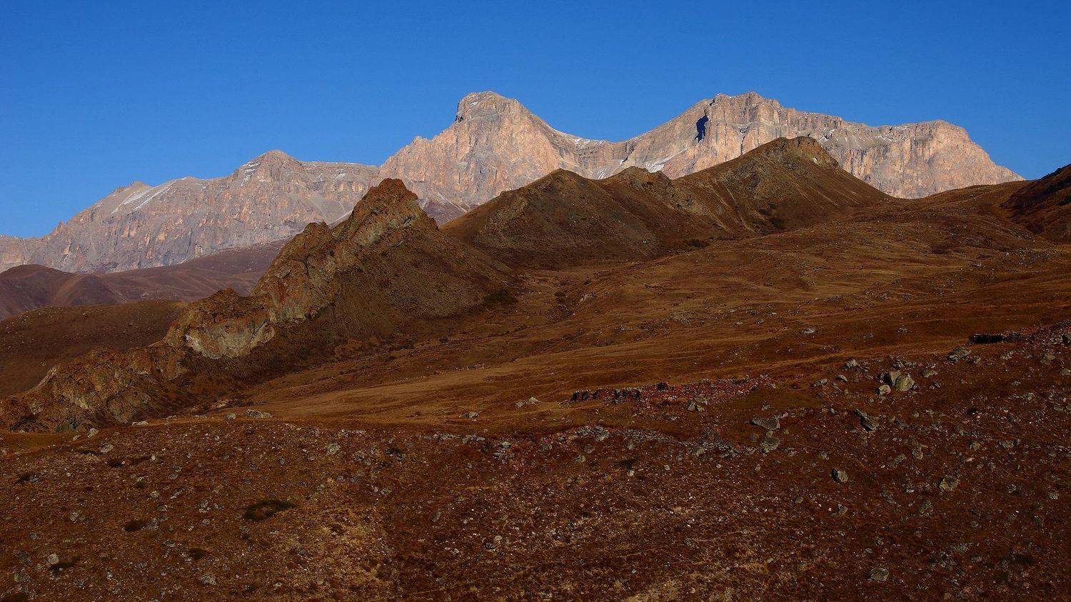 булунгу, кабардино-балкария, чегем, эльтюбю, город, мёртвых, чегемское, ущелье, верхний, чегем, эль-тюбю, горы, природа, Евгений Карпенко