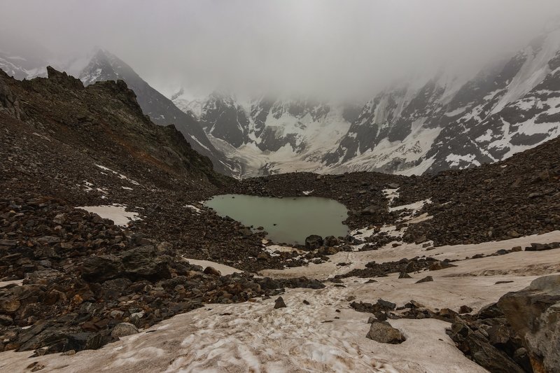 горы, альпинизм, кавказ, ледники в окружении вершин... фото превью