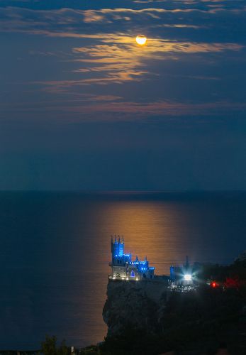 Замок Ласточкино гнездо