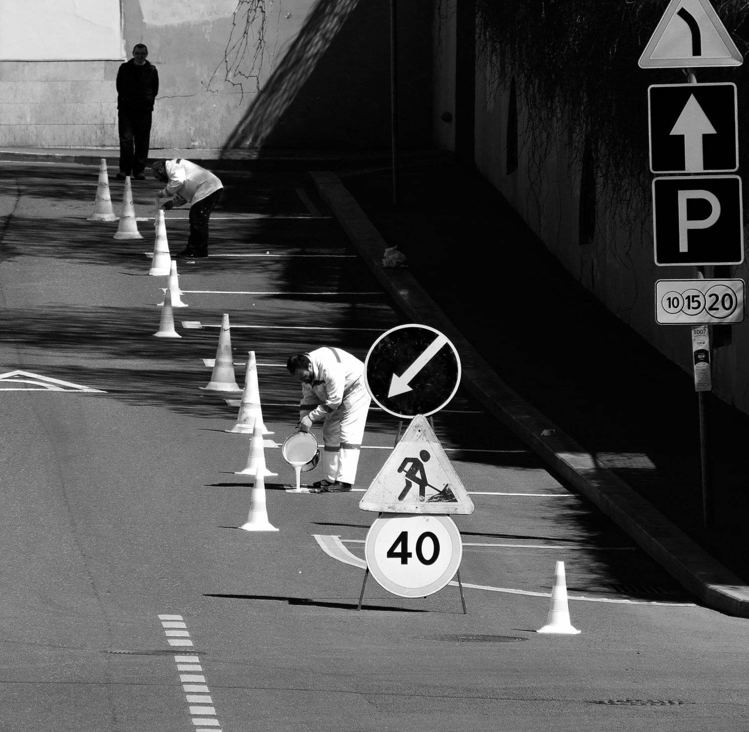 разметка, белая краска, рабочий, дорожный знак, лить, парковка, Дмитрий Ткаченко