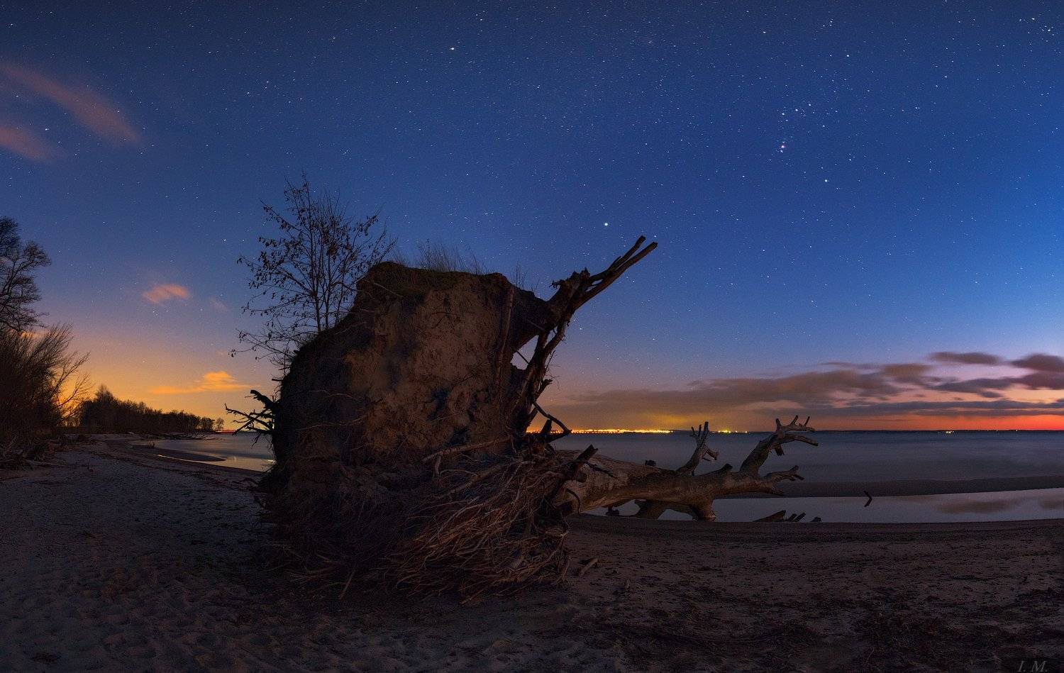пейзаж, ночь, звезды, Орион, Сириус, созвездия, астрофотография, астропейзаж, сумерки, дерево, море, песок, ночная съемка, облака, landscape, night, stars, Orion, Sirius, cold, colors, panorama, clouds, sea, nightscape, tree, sky, astrophotography, Ivan Maljarenko 