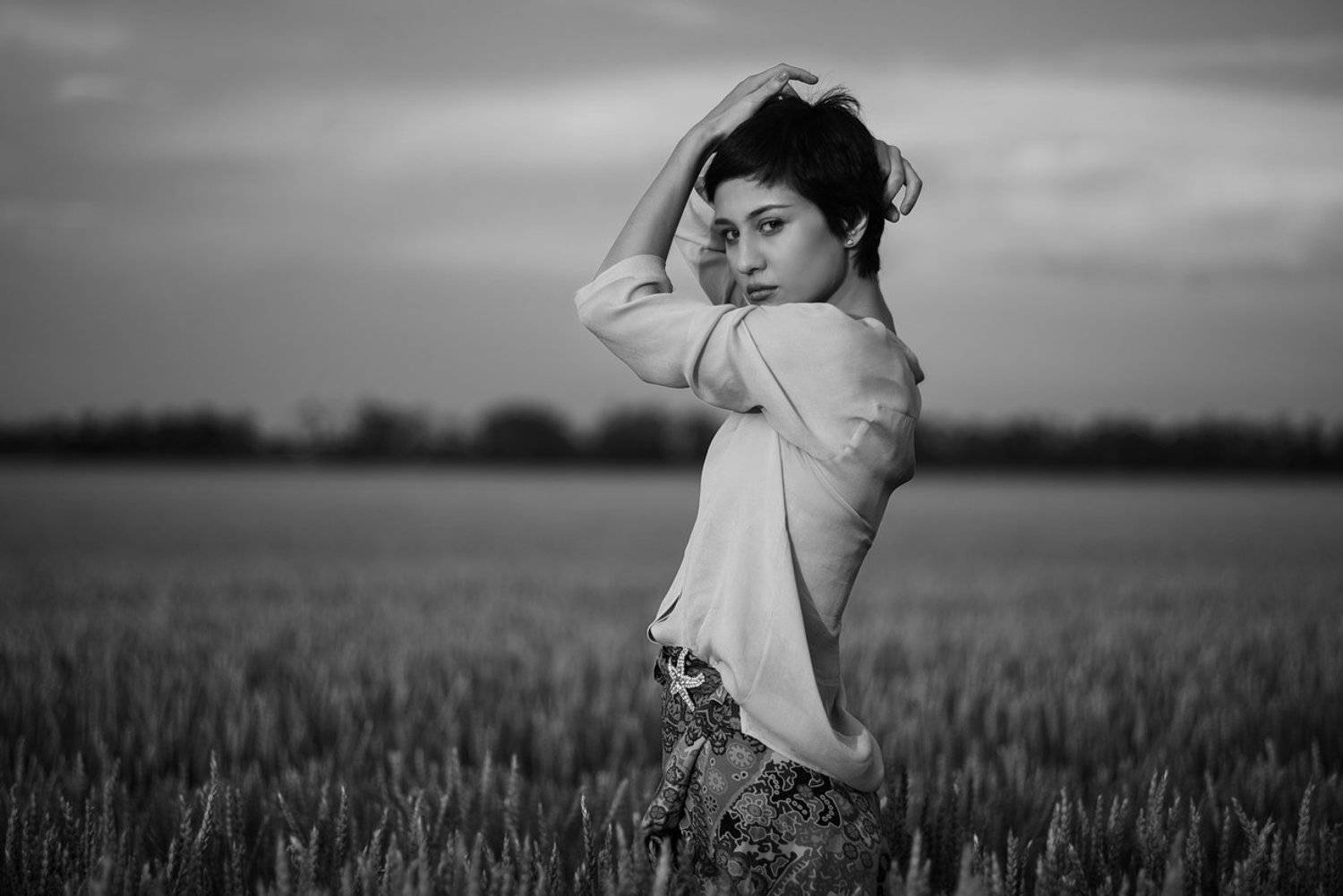 девушка, модель, гламур, вечер, платье, поле, закат, свет, Арсен Алабердов