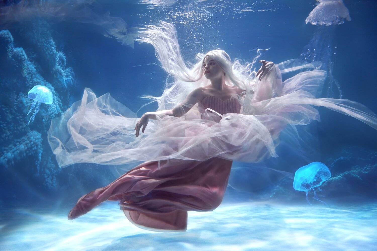 , Оксана Сироштан