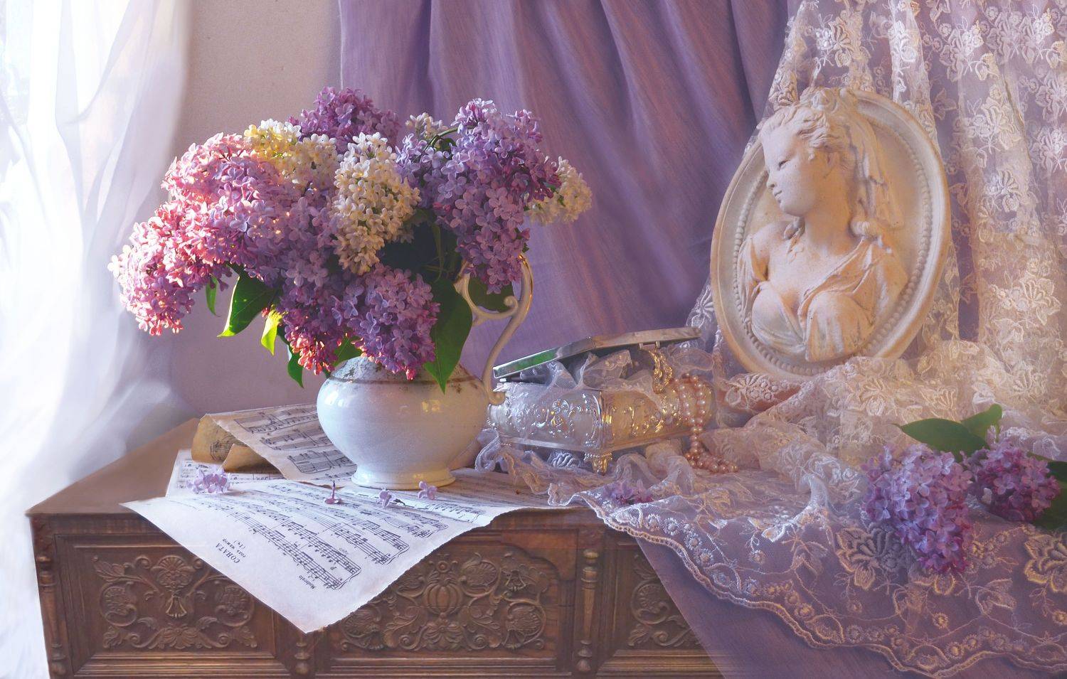 still life, фото натюрморт, стихи, сирень, натюрморт, настроение, лето, ноты, шкатулка, барельеф, закат, июнь,, Колова Валентина