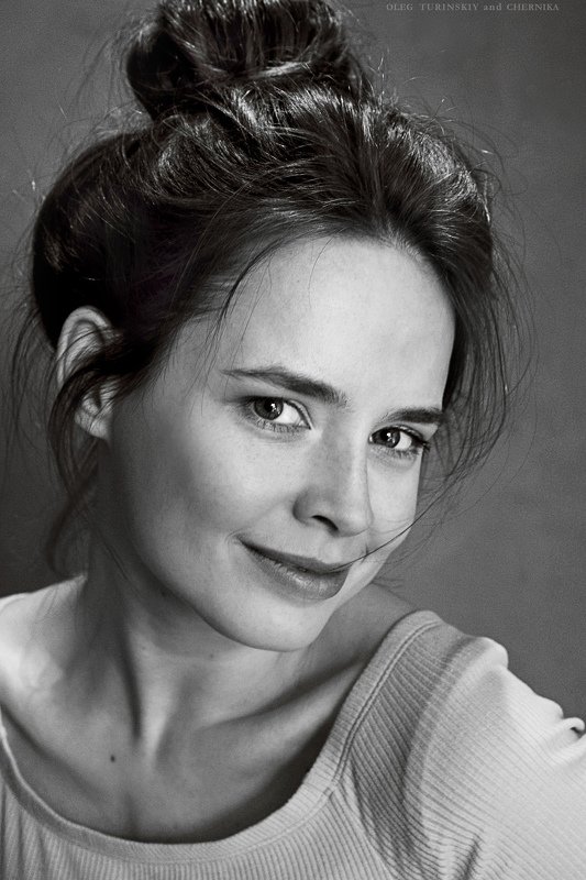 девушка глаза чб портрет Анна фото превью