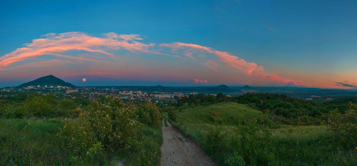 полнолуние,закат, пятигорск,пейзаж, Елена Брежицкая