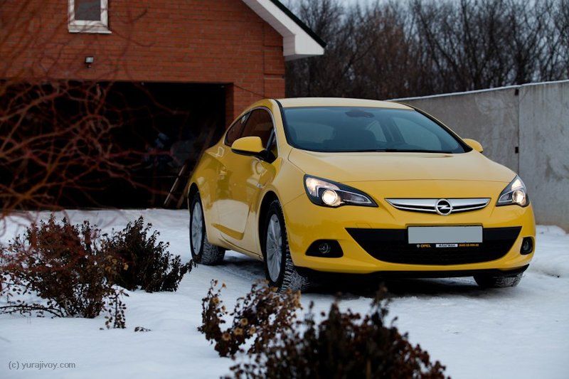 Opel Astra GTC фото превью