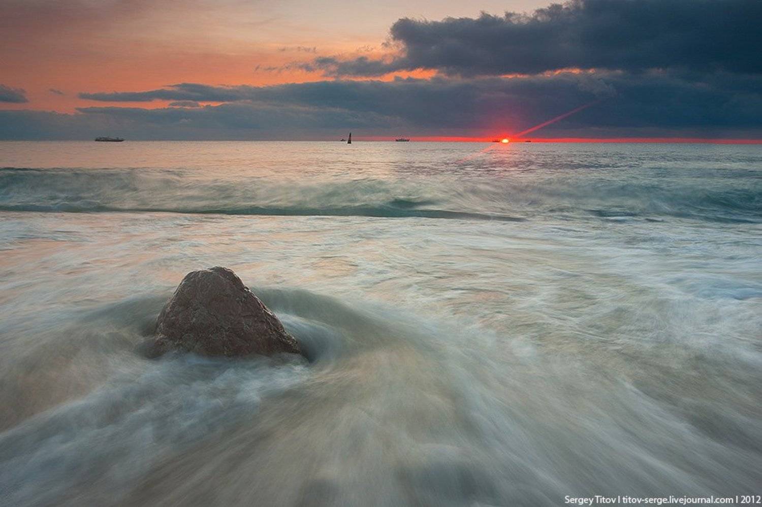 крым, море, шторм, волна, камни, пляж, ялта, Serge Titov