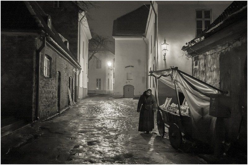 Подмёрзла горожанка. фото превью