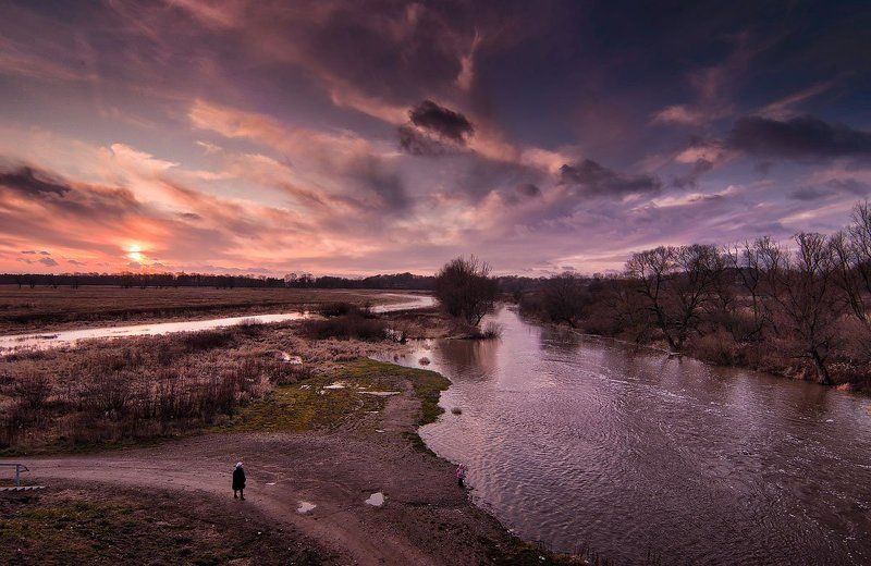 Весенний закат фото превью
