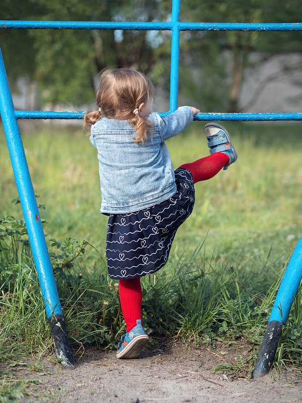 Простое детство, простая уличная жизнь фото превью