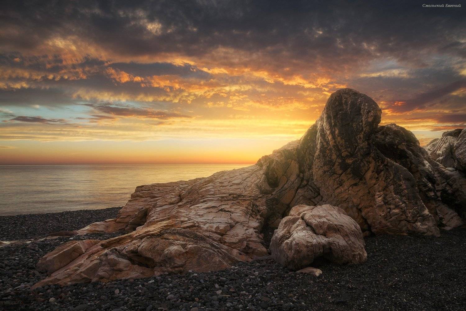 закат, море, пляж, вечер, абхазия, камни, Смольский Евгений