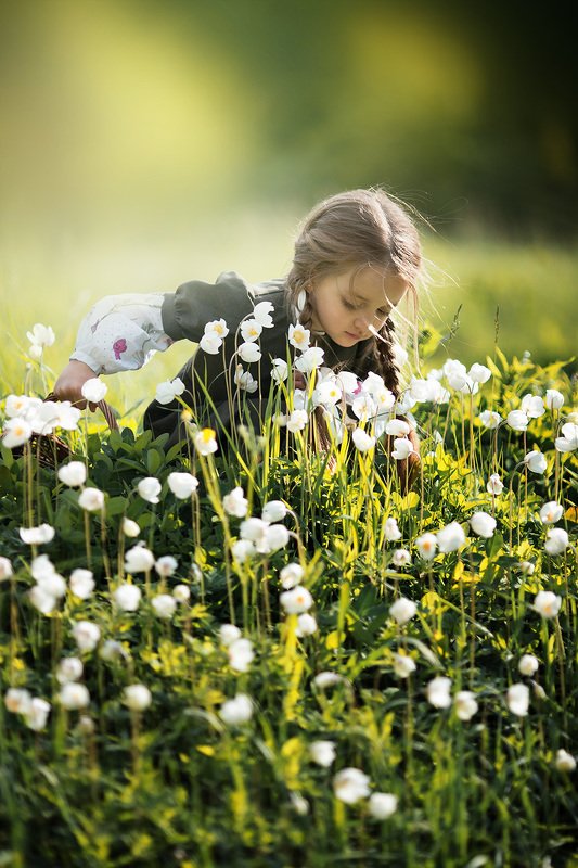 детский фотограф, семейный фотограф, обучение фотографии, обучение ретуши, сказочные фотографии, фото дети, дети, семьи, Валерия Мороз,  Цветочки фото превью