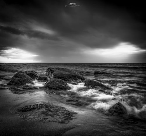 Baltic stones - B&W