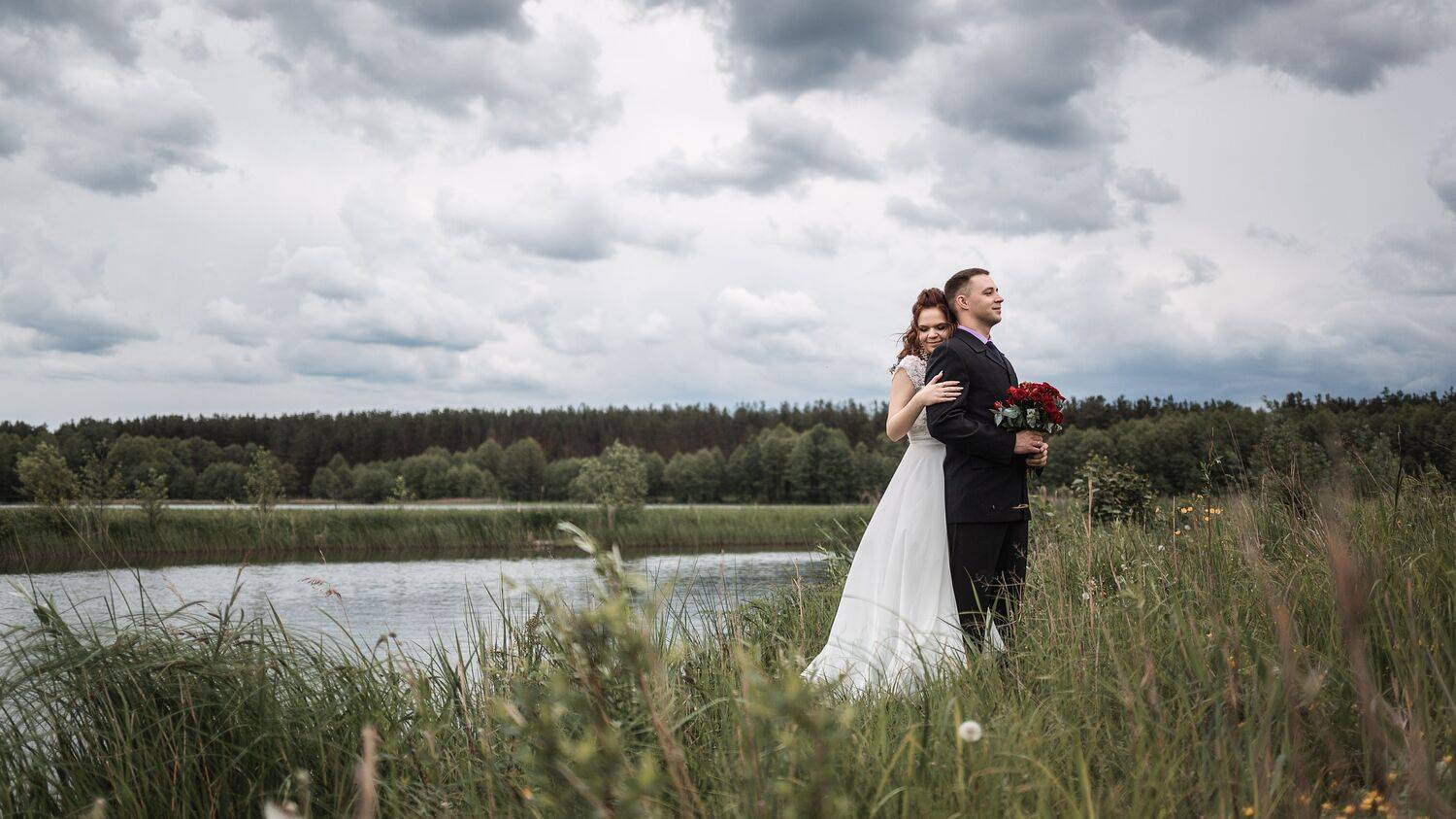 свадьба, свадебная фотосессия, жених, невеста, жених и невеста, свадебный букет, белое платье, счастье, любовь, Владимир Васильев