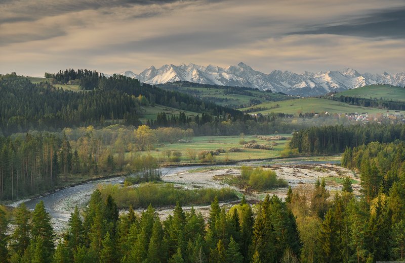 #landscape #panoramic #photo #nikon #poland #adventure #sunset  #mountains #river #nature #forest High Tatras and Białka River фото превью