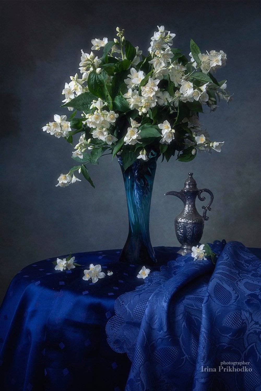 натюрморт, лето, цветущий чубушник, букет, Ирина Приходько