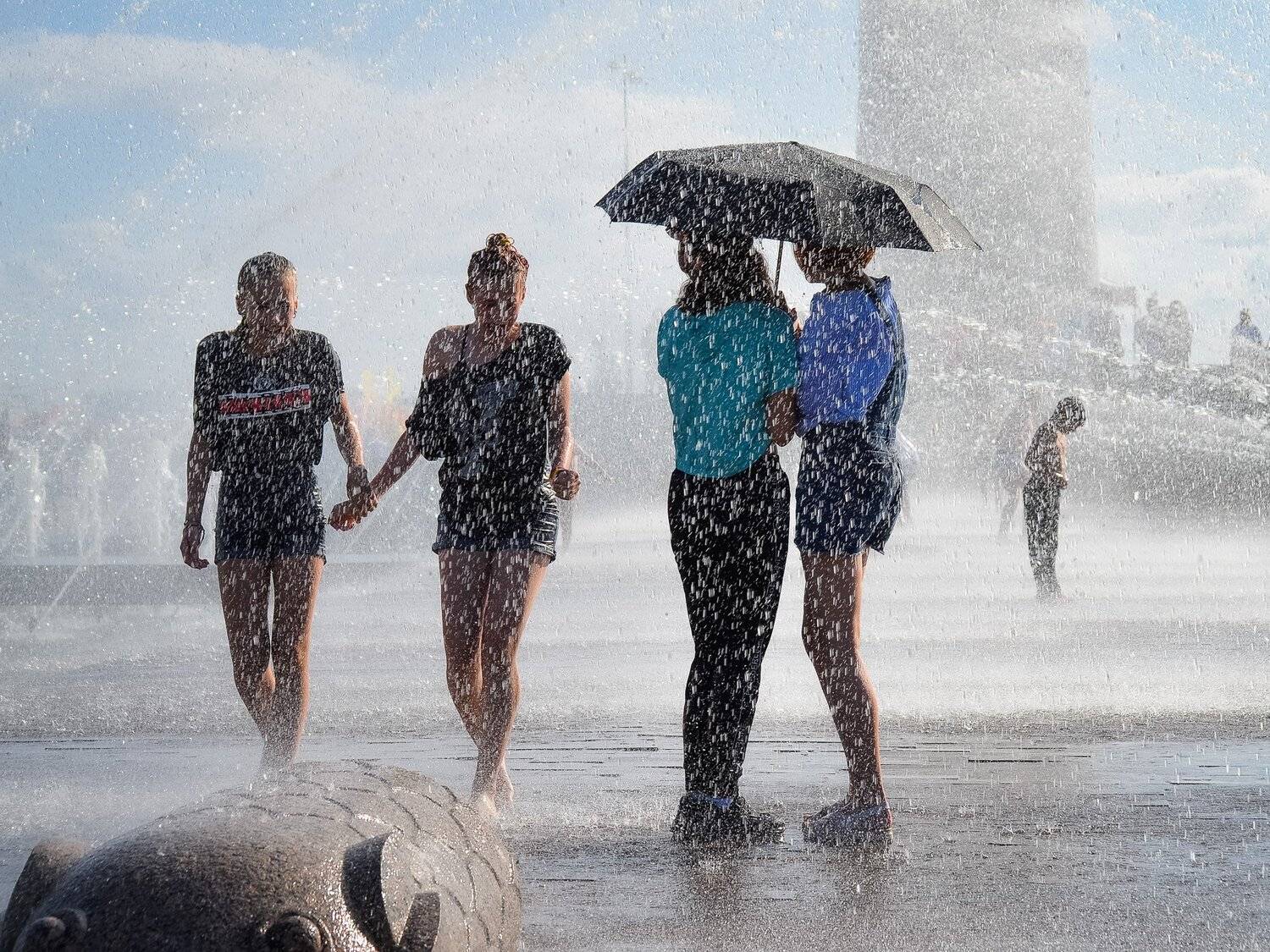 лето, солнце, дети, фонтан, девушка, фотография, Валерий Верещако