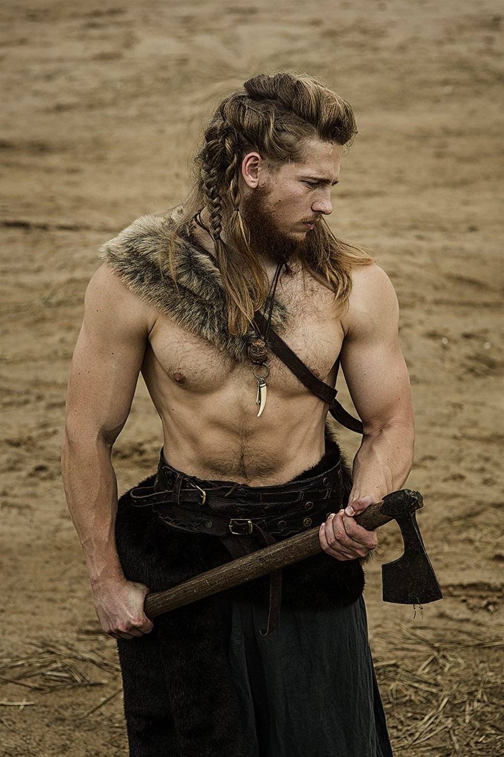 викинг, средневековье, косы, мужской портрет, мужчина, костюм, топор, зуб, Дарья Комарова
