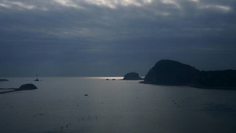 south korea, gyeongsangnamdo, busan, morning,winter,sea,seascape,light,horizontal,sihlouette,clouds, boat Light фото превью