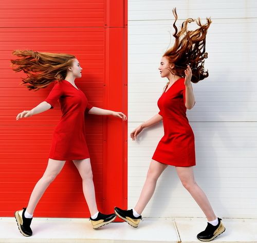 COLOR...RED... 